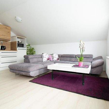 Apartman Keti Donja Lomnica ภายนอก รูปภาพ