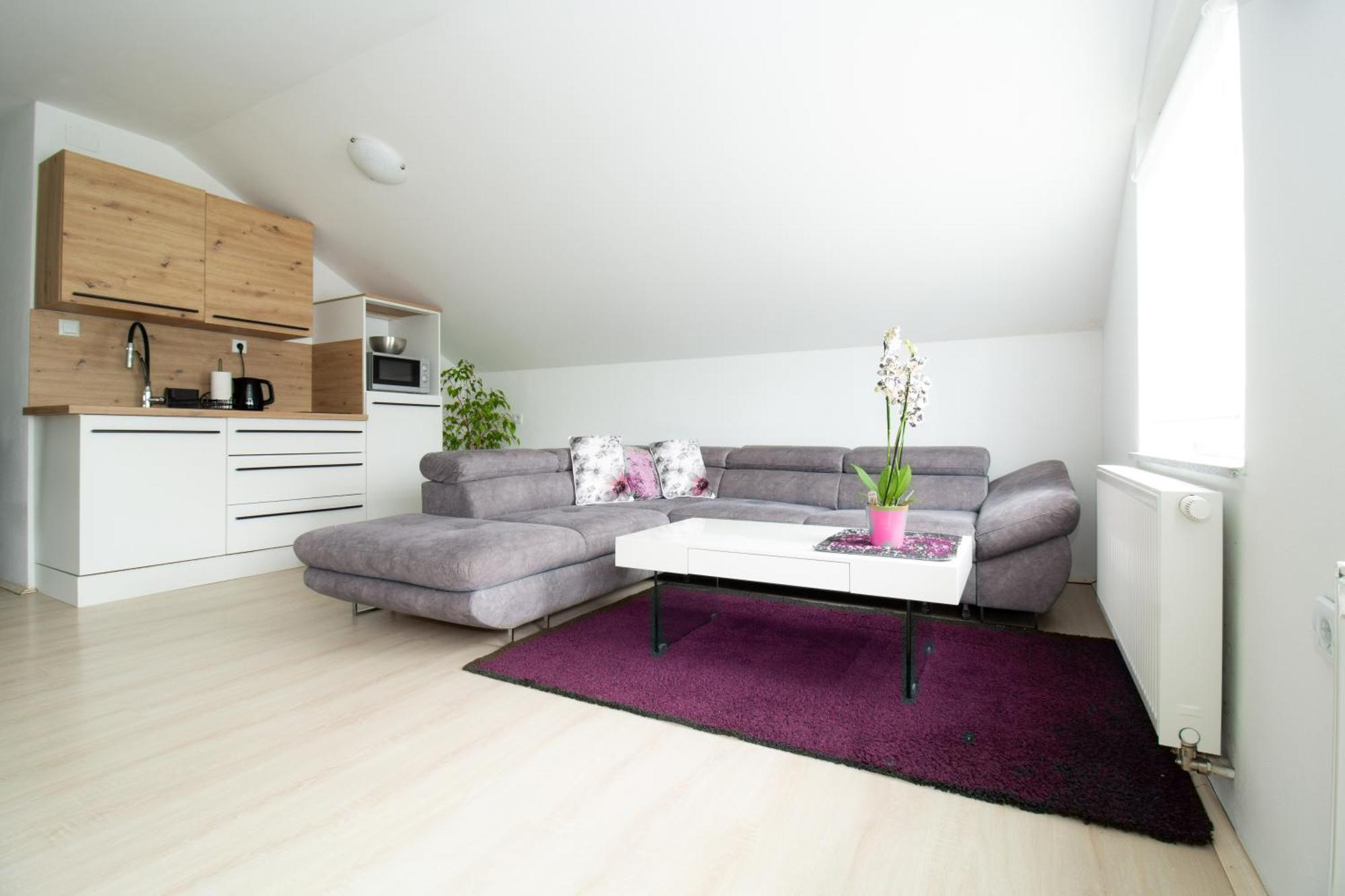 Apartman Keti Donja Lomnica ภายนอก รูปภาพ