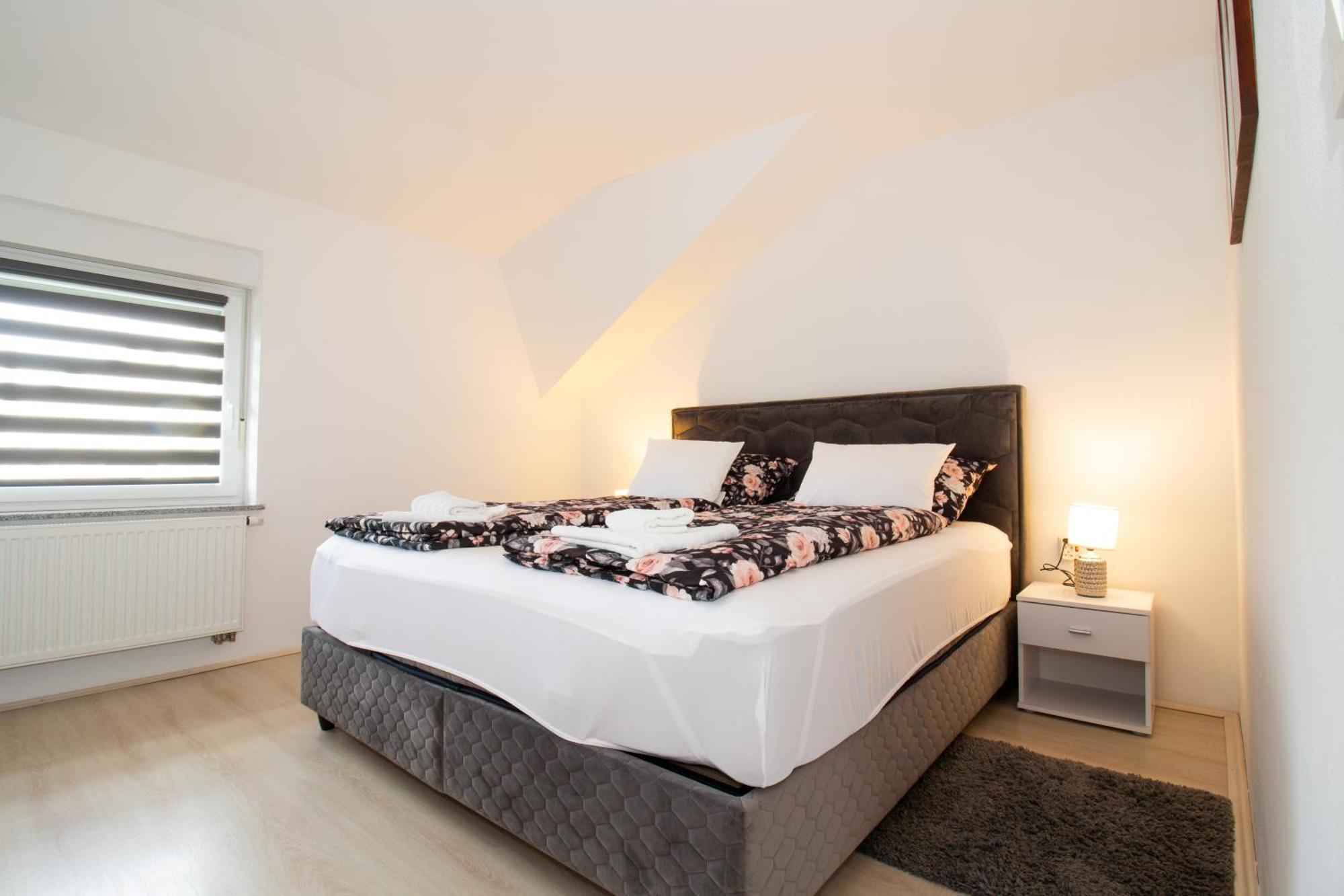 Apartman Keti Donja Lomnica ภายนอก รูปภาพ