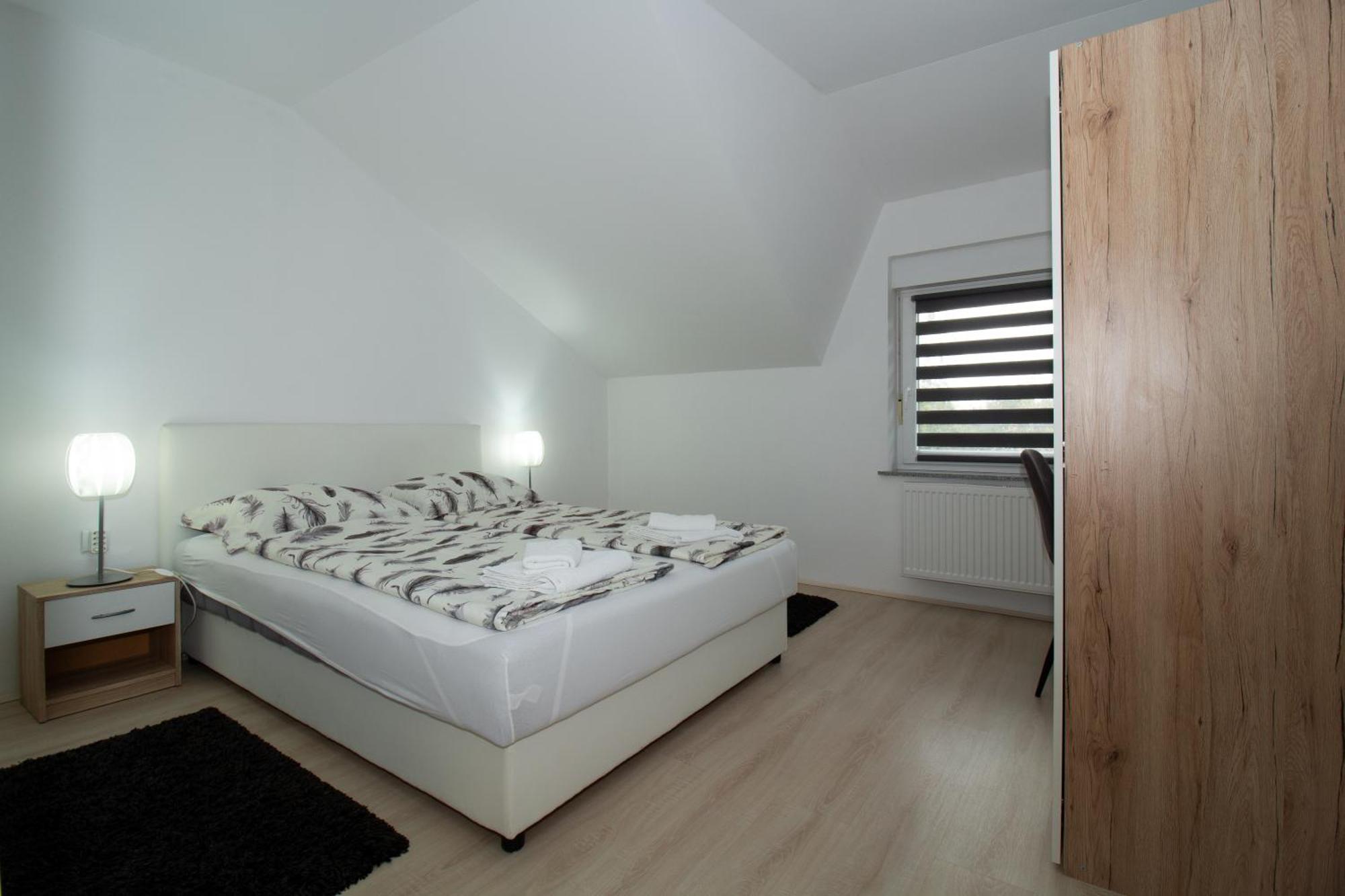 Apartman Keti Donja Lomnica ภายนอก รูปภาพ