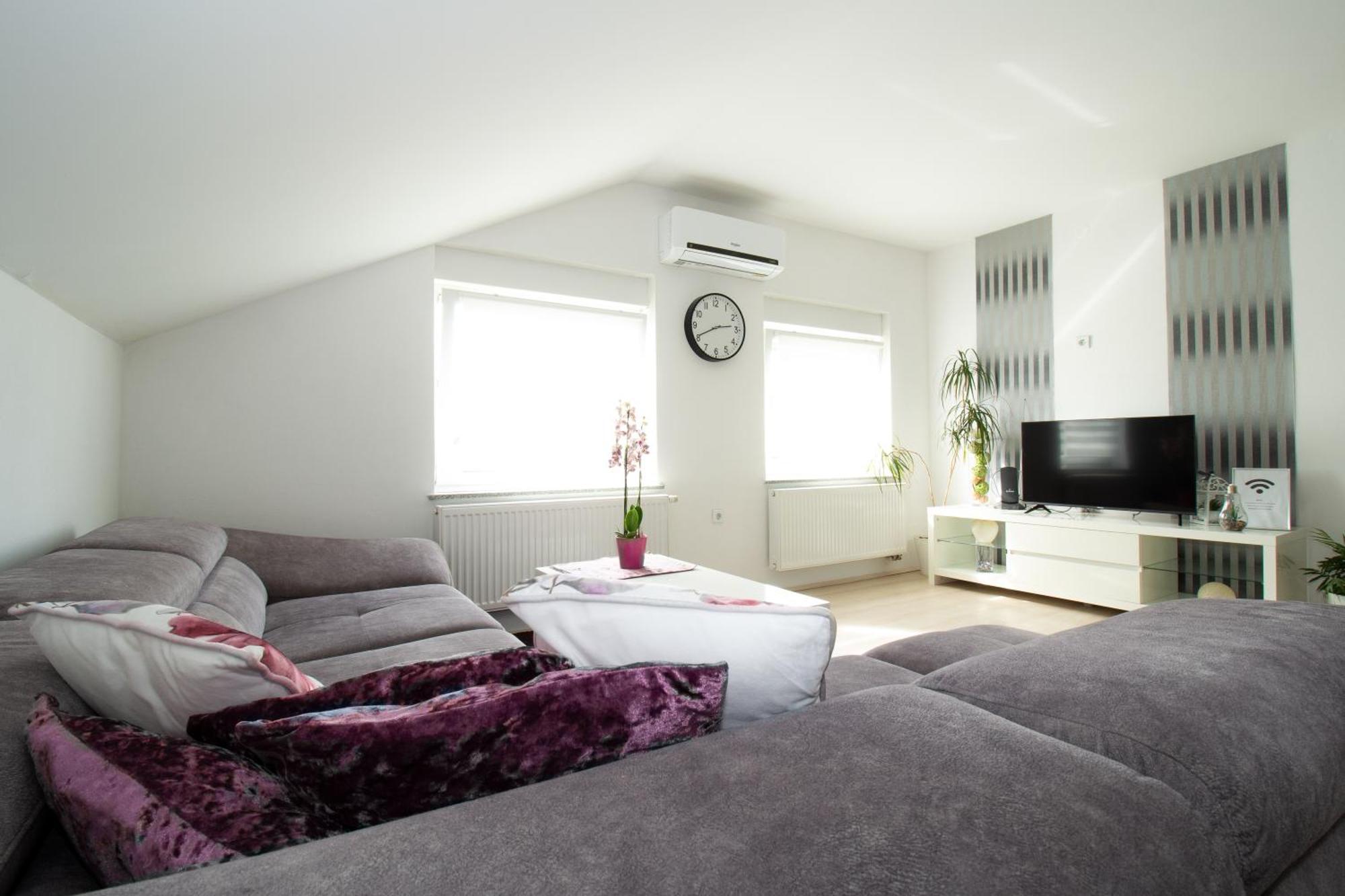 Apartman Keti Donja Lomnica ภายนอก รูปภาพ