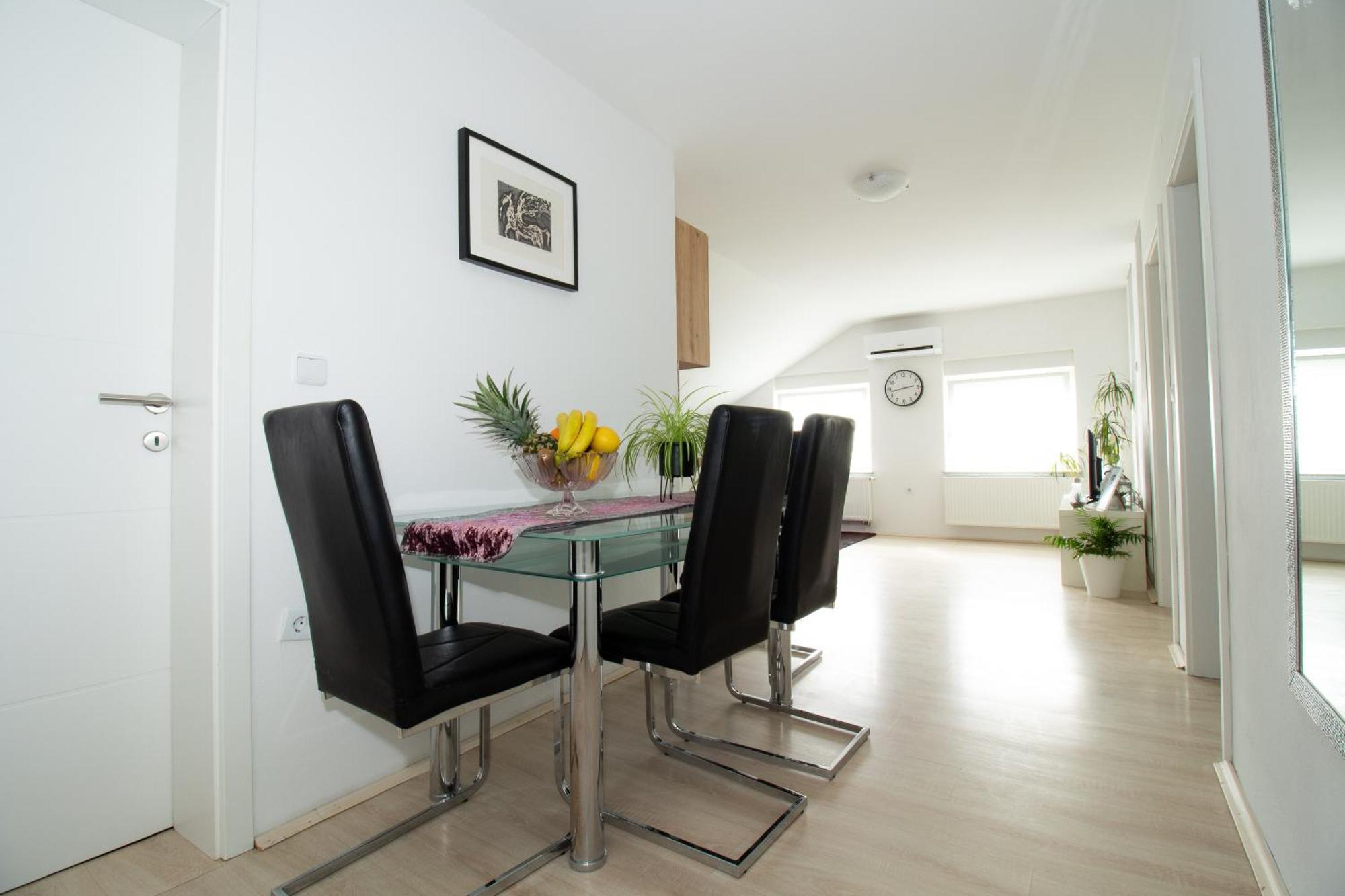 Apartman Keti Donja Lomnica ภายนอก รูปภาพ