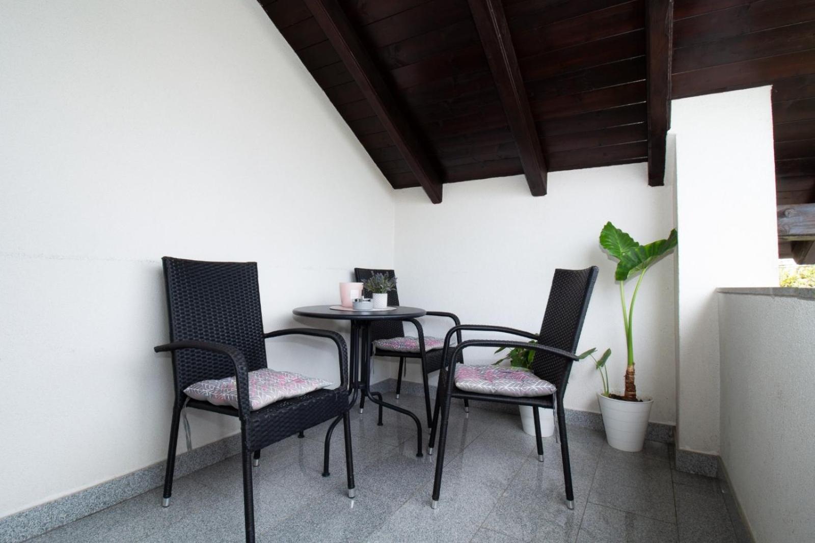 Apartman Keti Donja Lomnica ภายนอก รูปภาพ